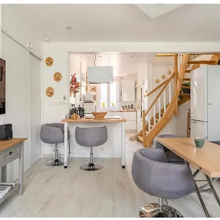 Apartamento Casa Inca - Duplex Soleil Latino - Parking Free, Station Calais